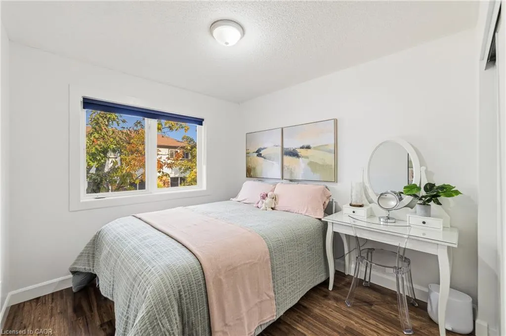 1335 Guelph Line #6