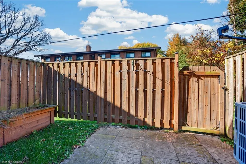 120 Dudhope Avenue #20