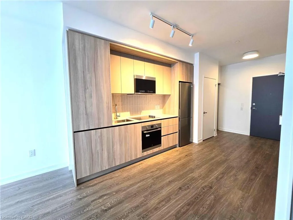 2485 Eglinton Avenue #708