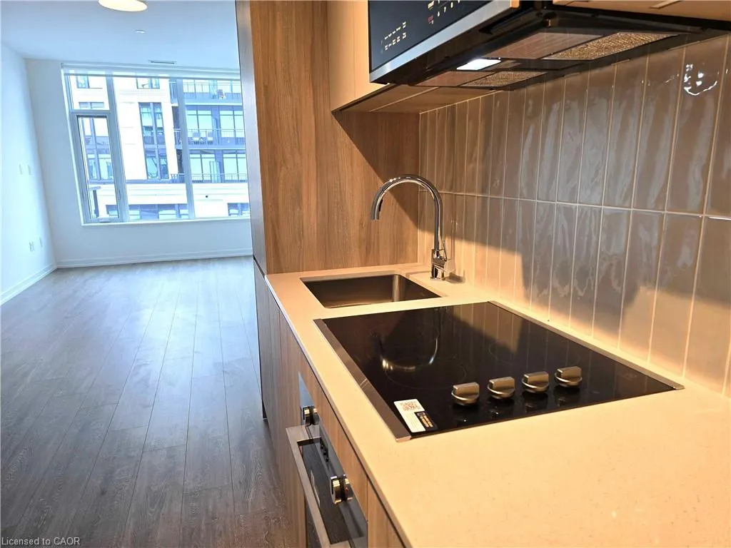2485 Eglinton Avenue #708