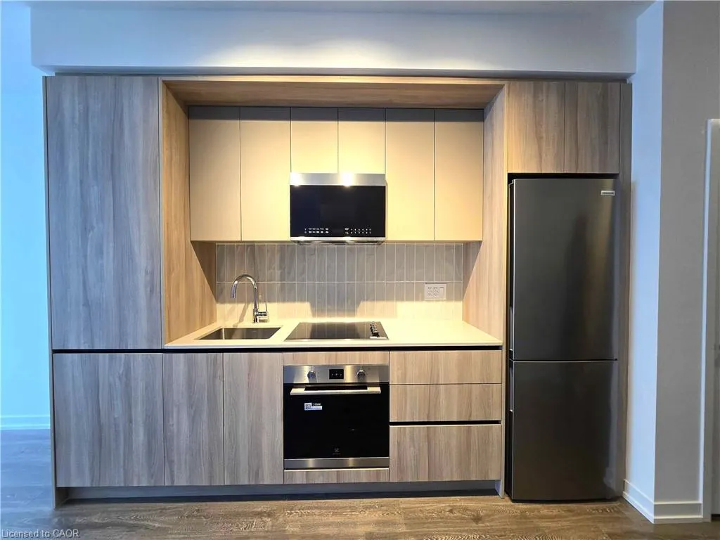 2485 Eglinton Avenue #708