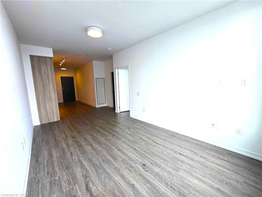 2485 Eglinton Avenue #708