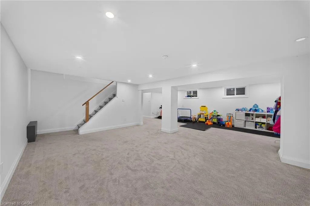 192 Waldoncroft Crescent