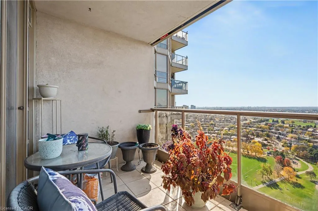 45 Kingsbridge Garden Circle #2407