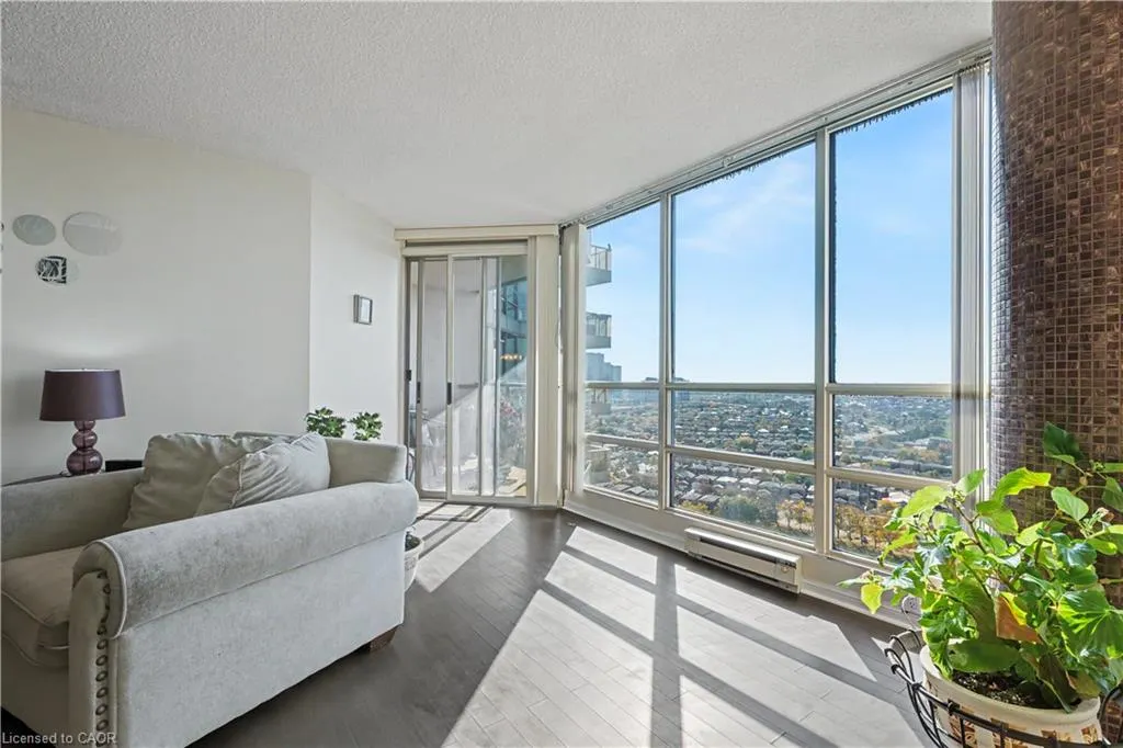 45 Kingsbridge Garden Circle #2407