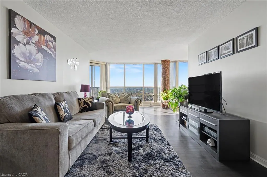 45 Kingsbridge Garden Circle #2407