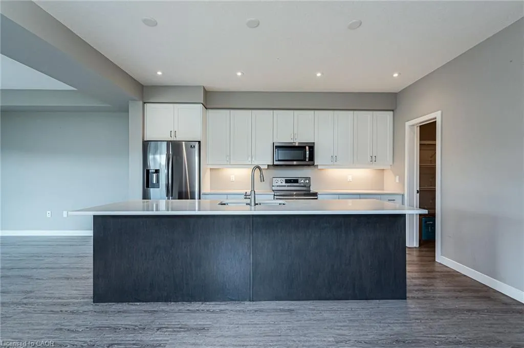 877 Robert Ferrie Drive