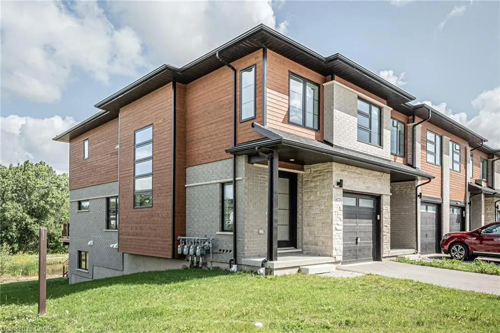 877 Robert Ferrie Drive