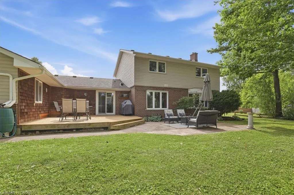 38 Lyle Place