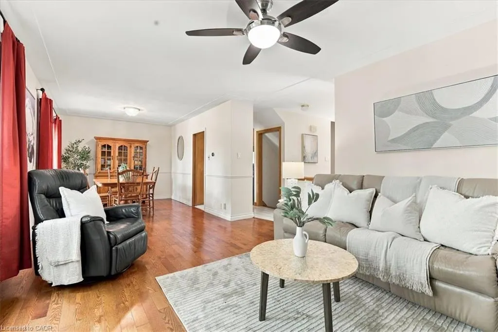 38 Lyle Place