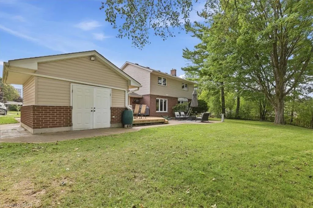 38 Lyle Place