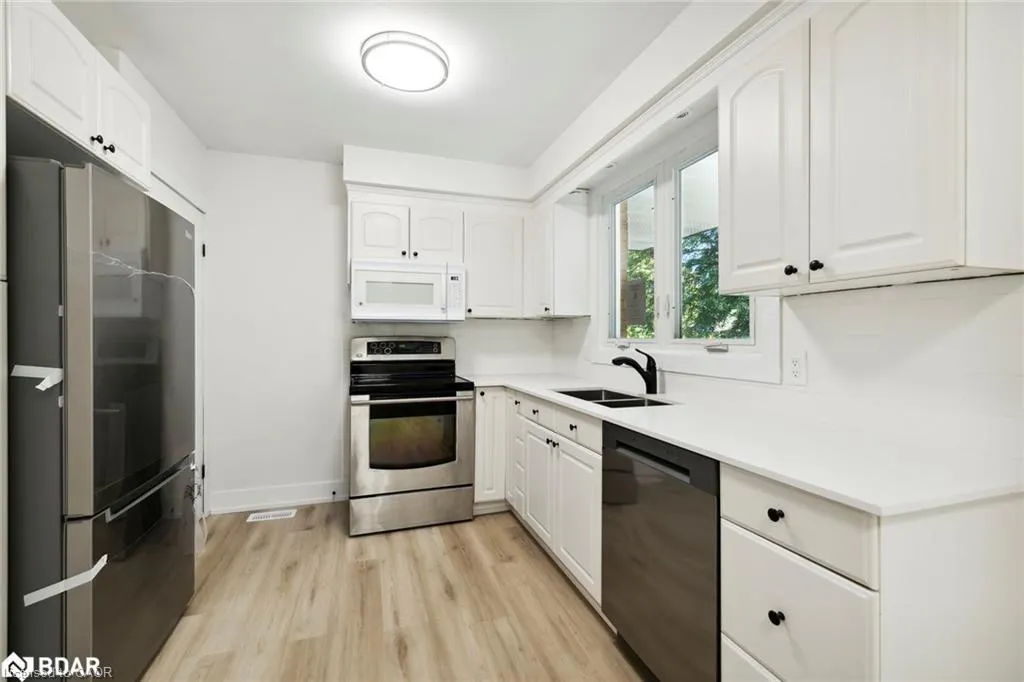 87 Leaside Drive #Upper