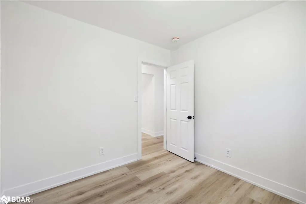 87 Leaside Drive #Upper