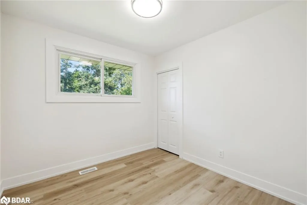 87 Leaside Drive #Upper