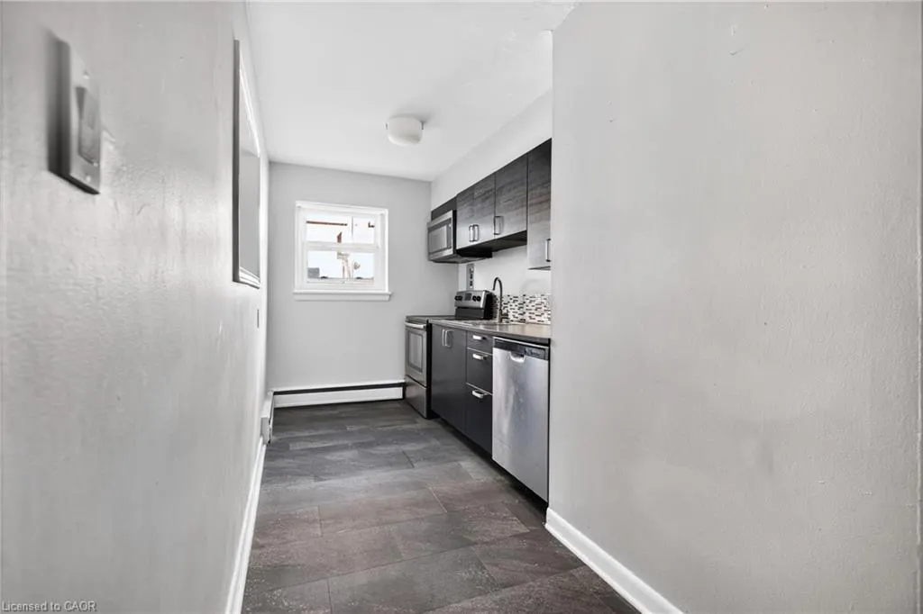 3 Applewood Avenue #1