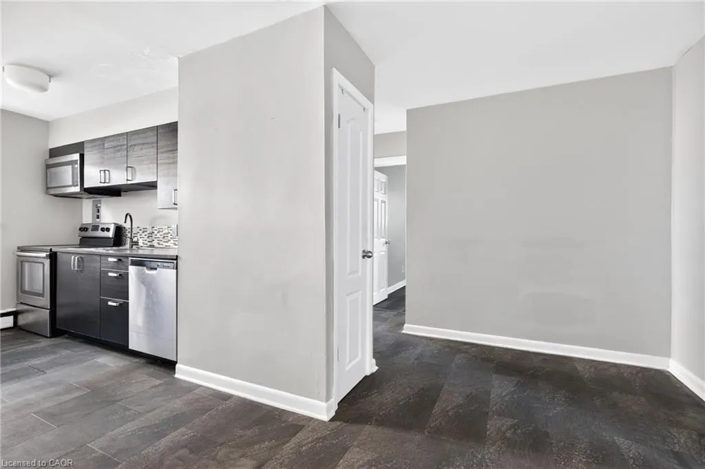 3 Applewood Avenue #1