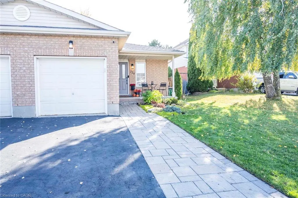 729 Fairway Court