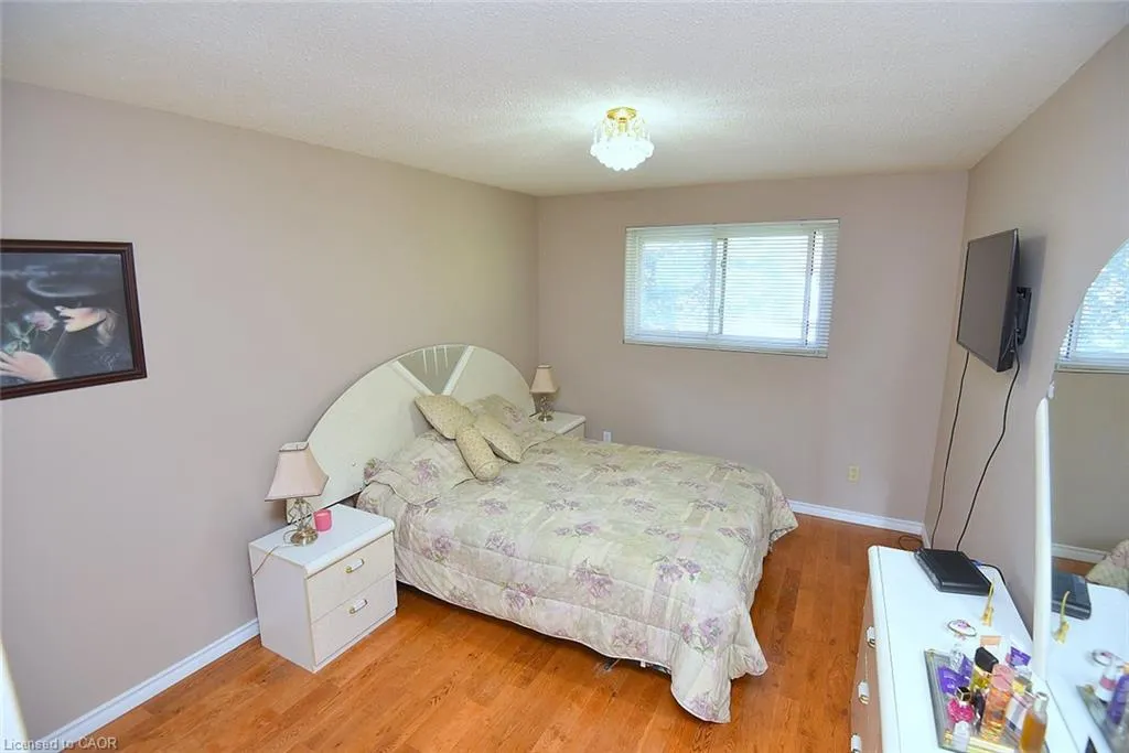 100 Golden Orchard Drive