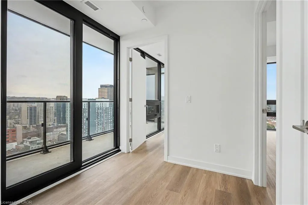 91 John Street N #2306