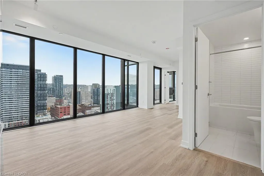 91 John Street N #2306