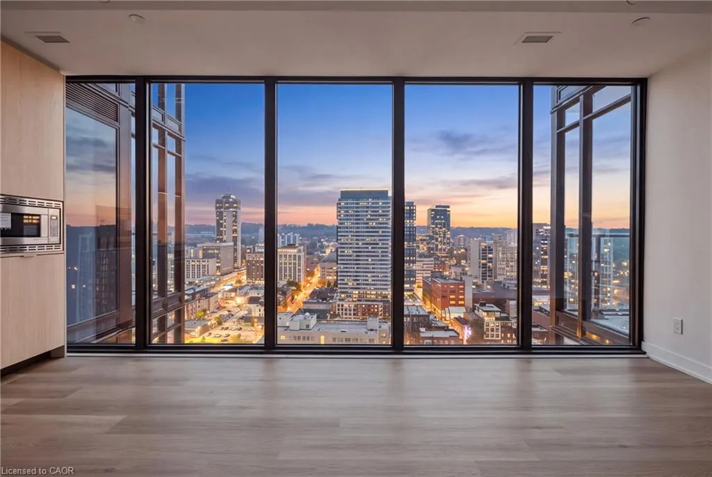 91 John Street N #2306