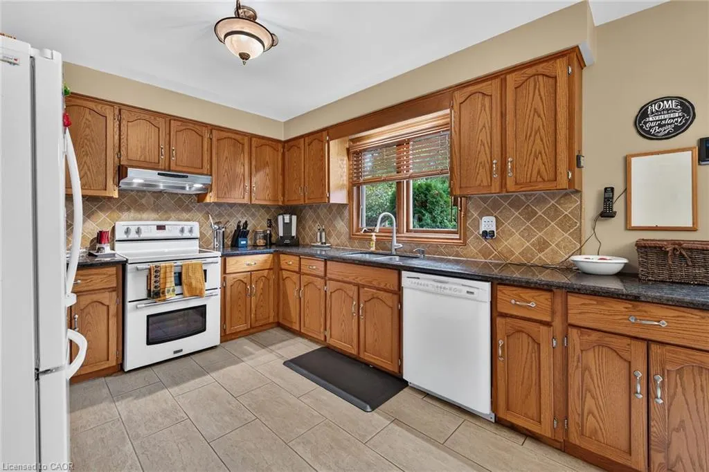 3412 Vinehaven Trail