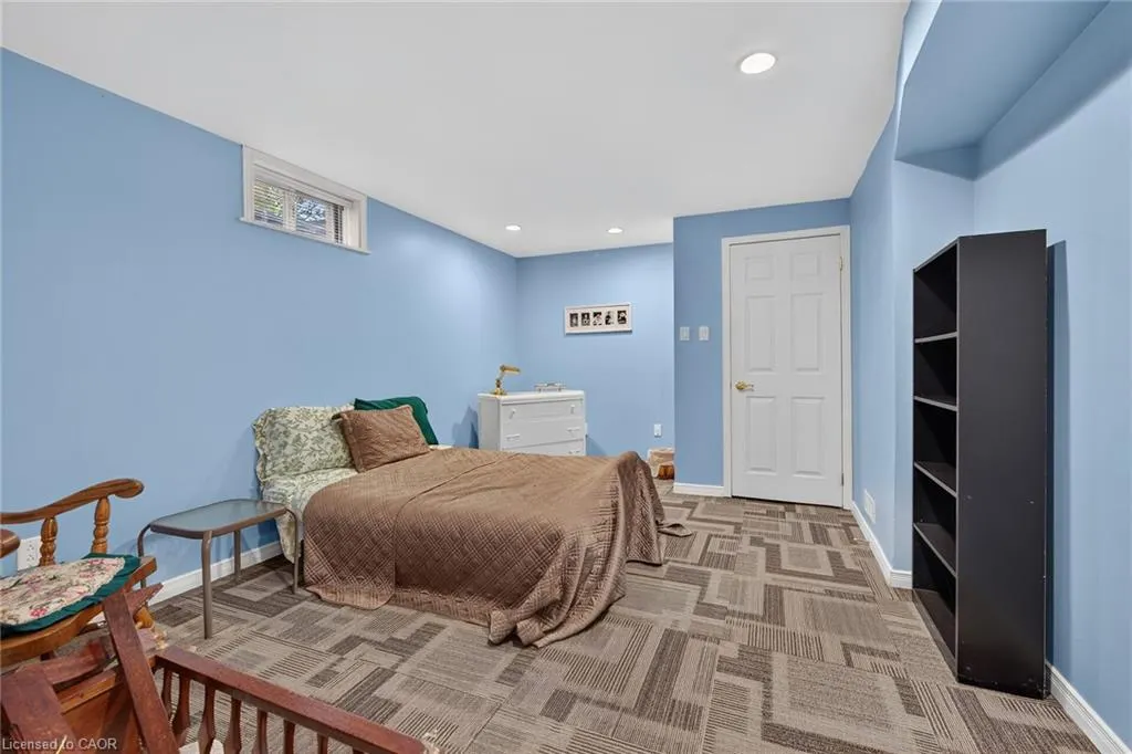 3412 Vinehaven Trail