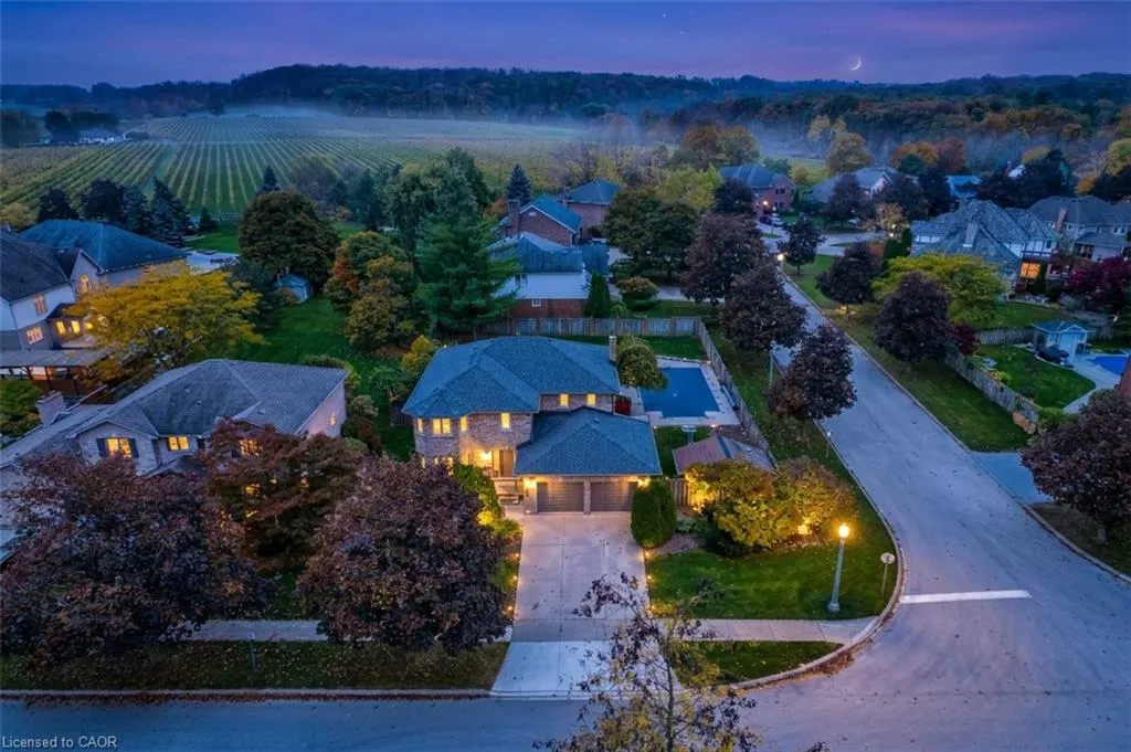 3412 Vinehaven Trail