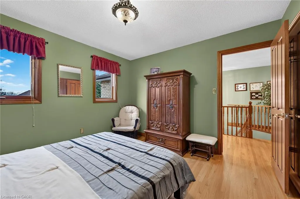 3412 Vinehaven Trail