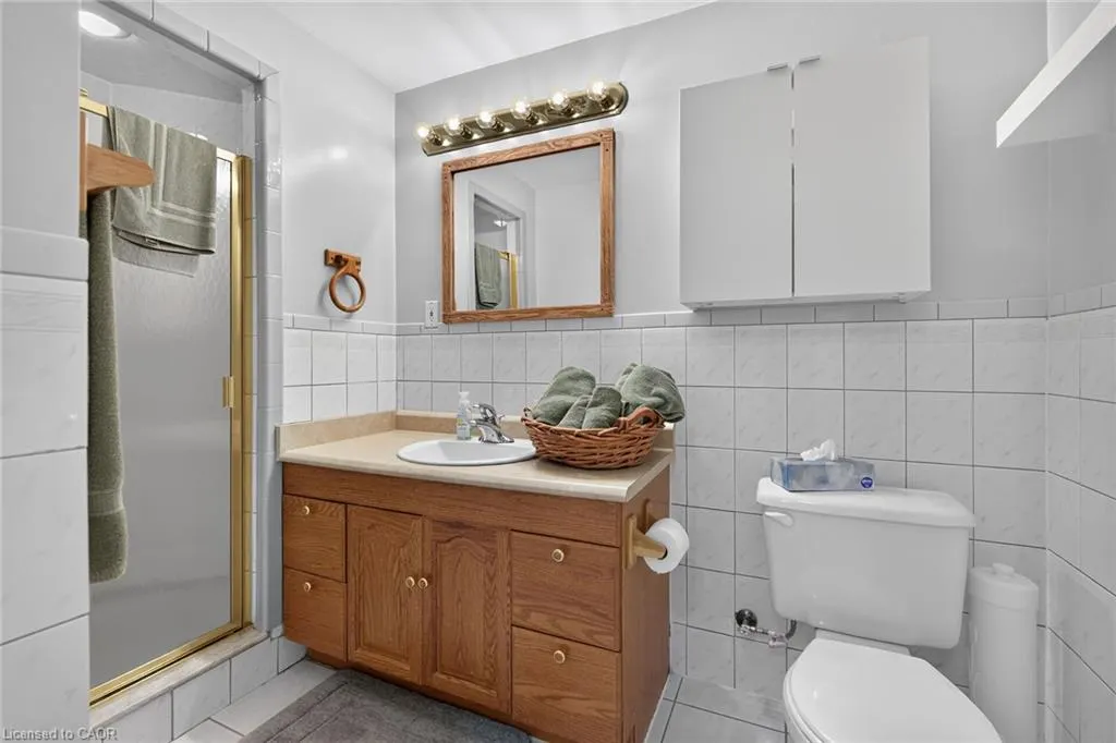 3412 Vinehaven Trail