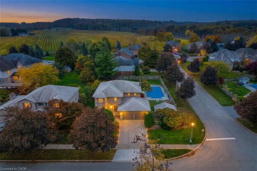 3412 Vinehaven Trail