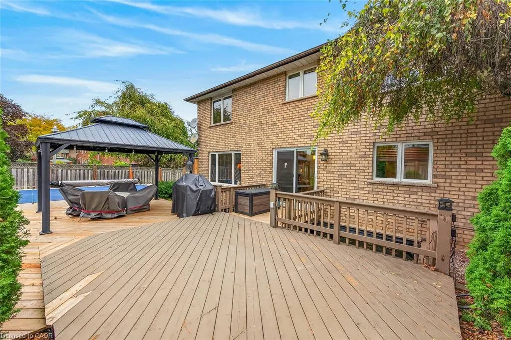 3412 Vinehaven Trail