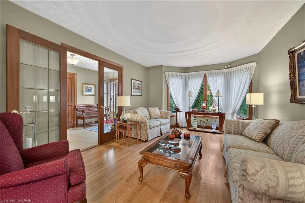 3412 Vinehaven Trail