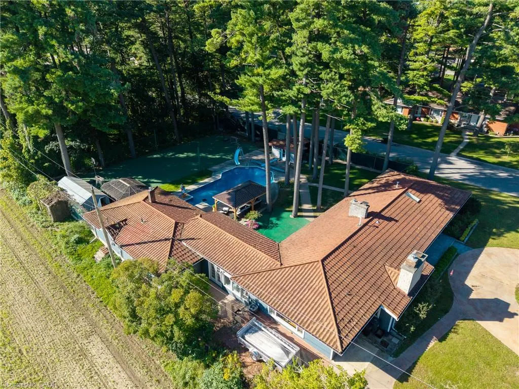 72 Courtney Avenue