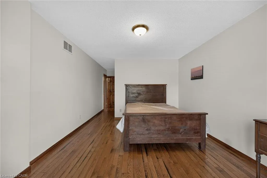 1 Peebles Street #2