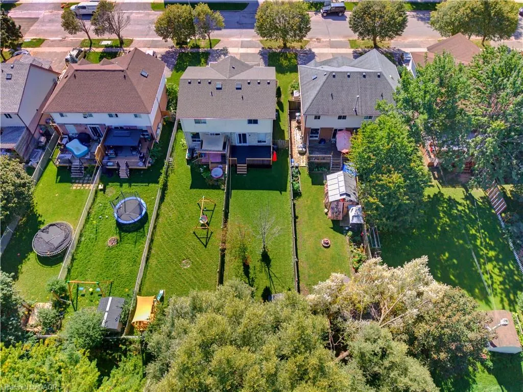 80 Highland Crescent