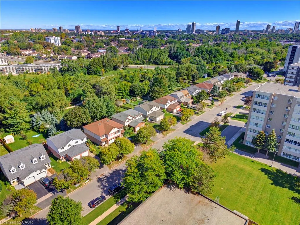 80 Highland Crescent