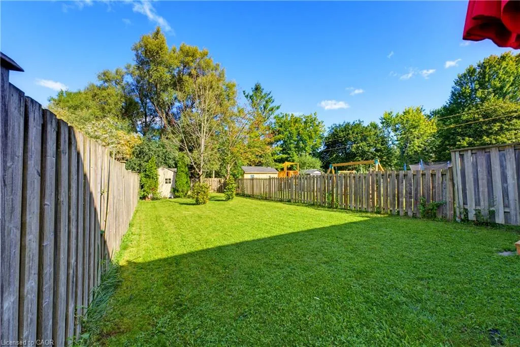 80 Highland Crescent