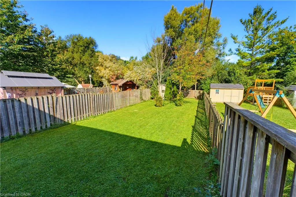 80 Highland Crescent