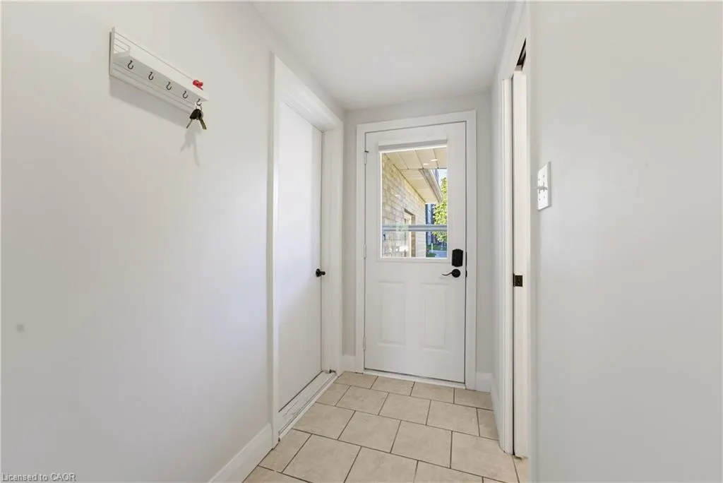80 Highland Crescent