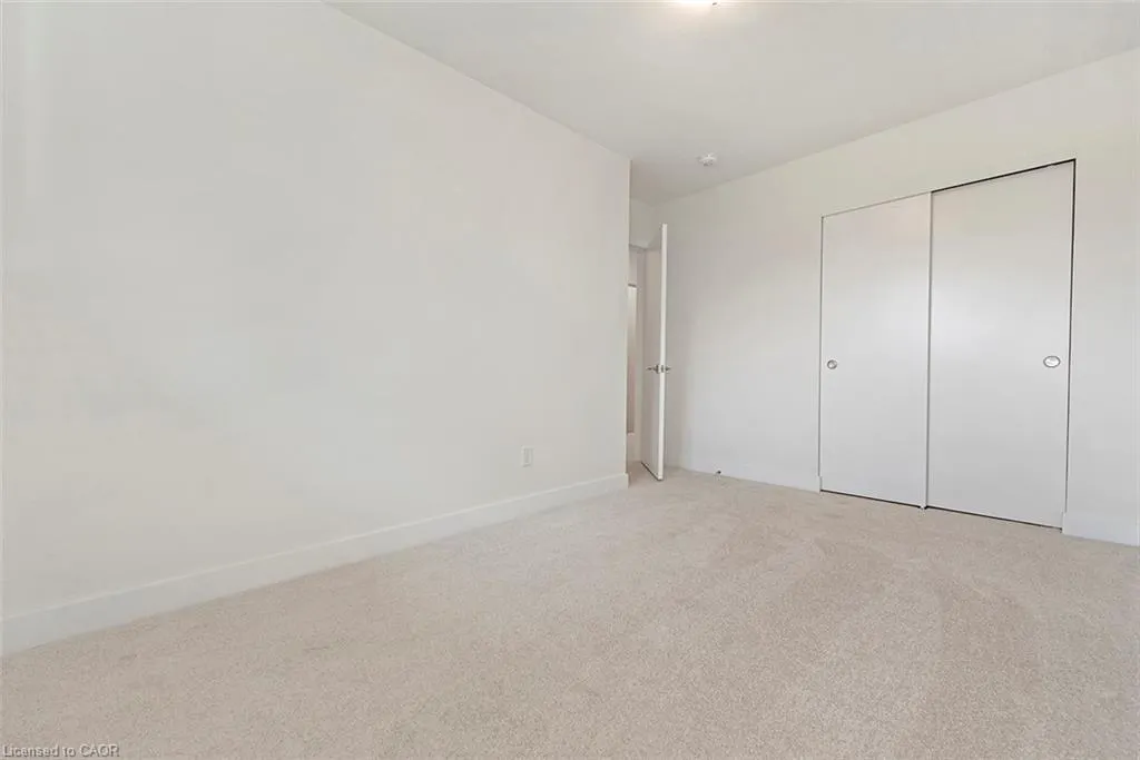 59 Woodman Drive N