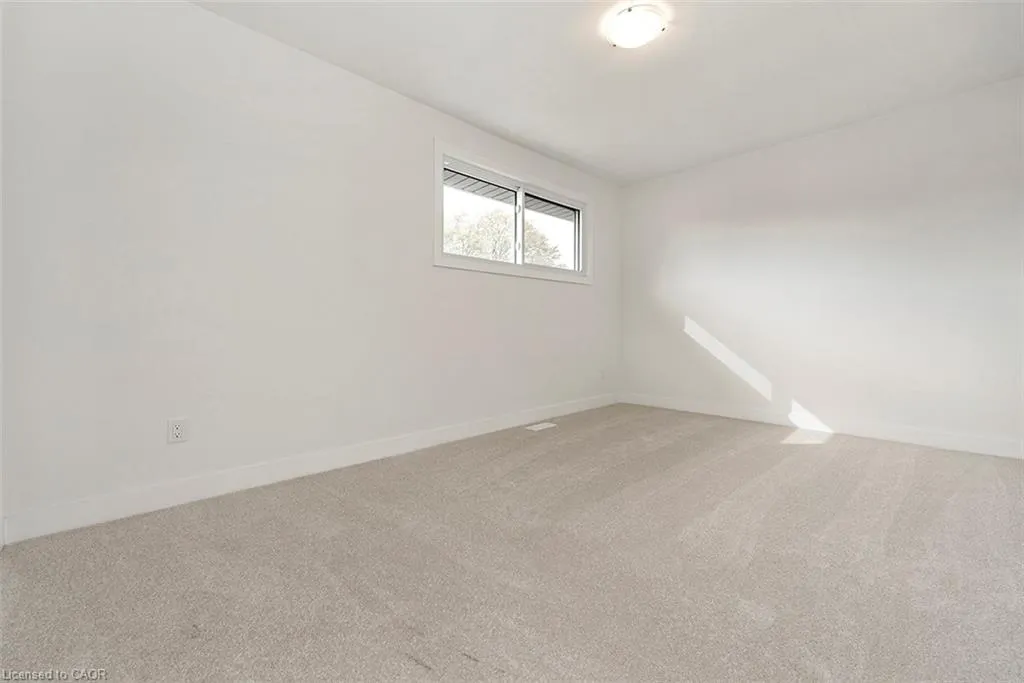 59 Woodman Drive N