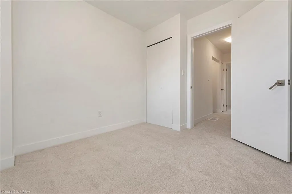59 Woodman Drive N