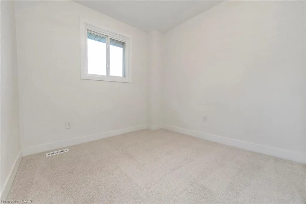 59 Woodman Drive N