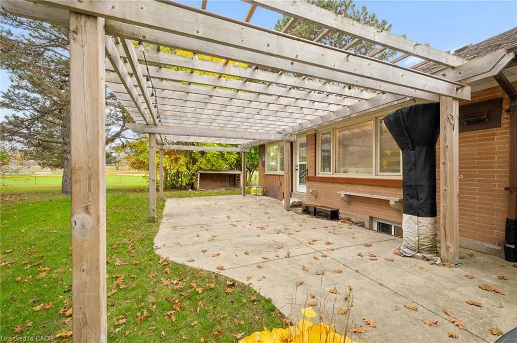 3 Oakwood Avenue