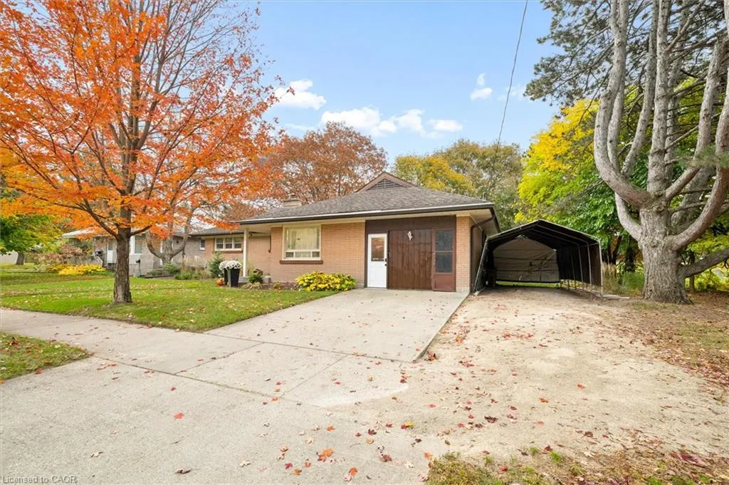 3 Oakwood Avenue