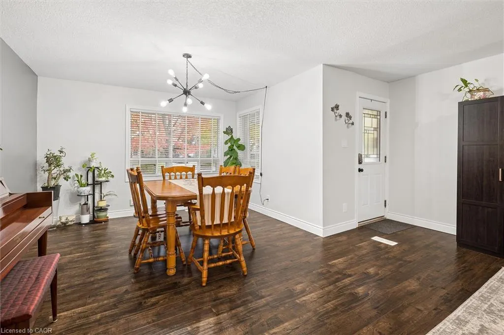 3 Oakwood Avenue