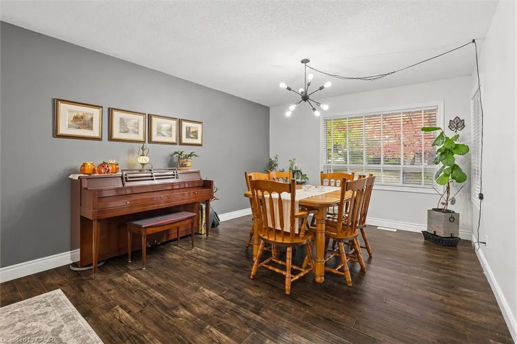 3 Oakwood Avenue
