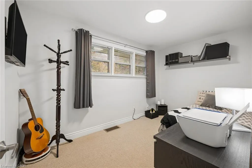 3 Oakwood Avenue