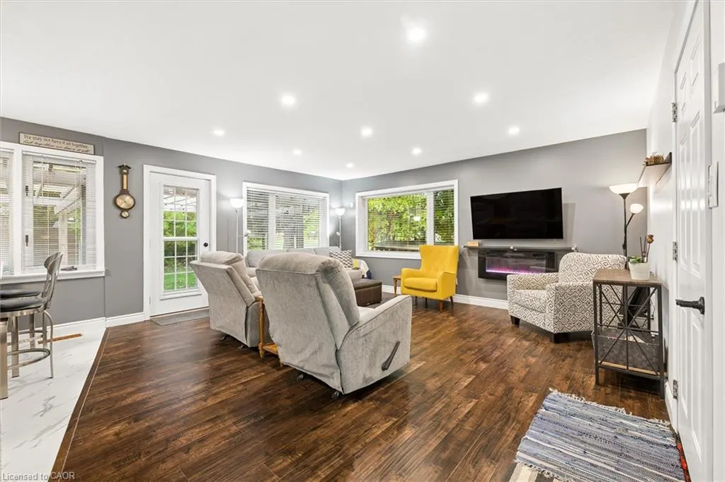 3 Oakwood Avenue